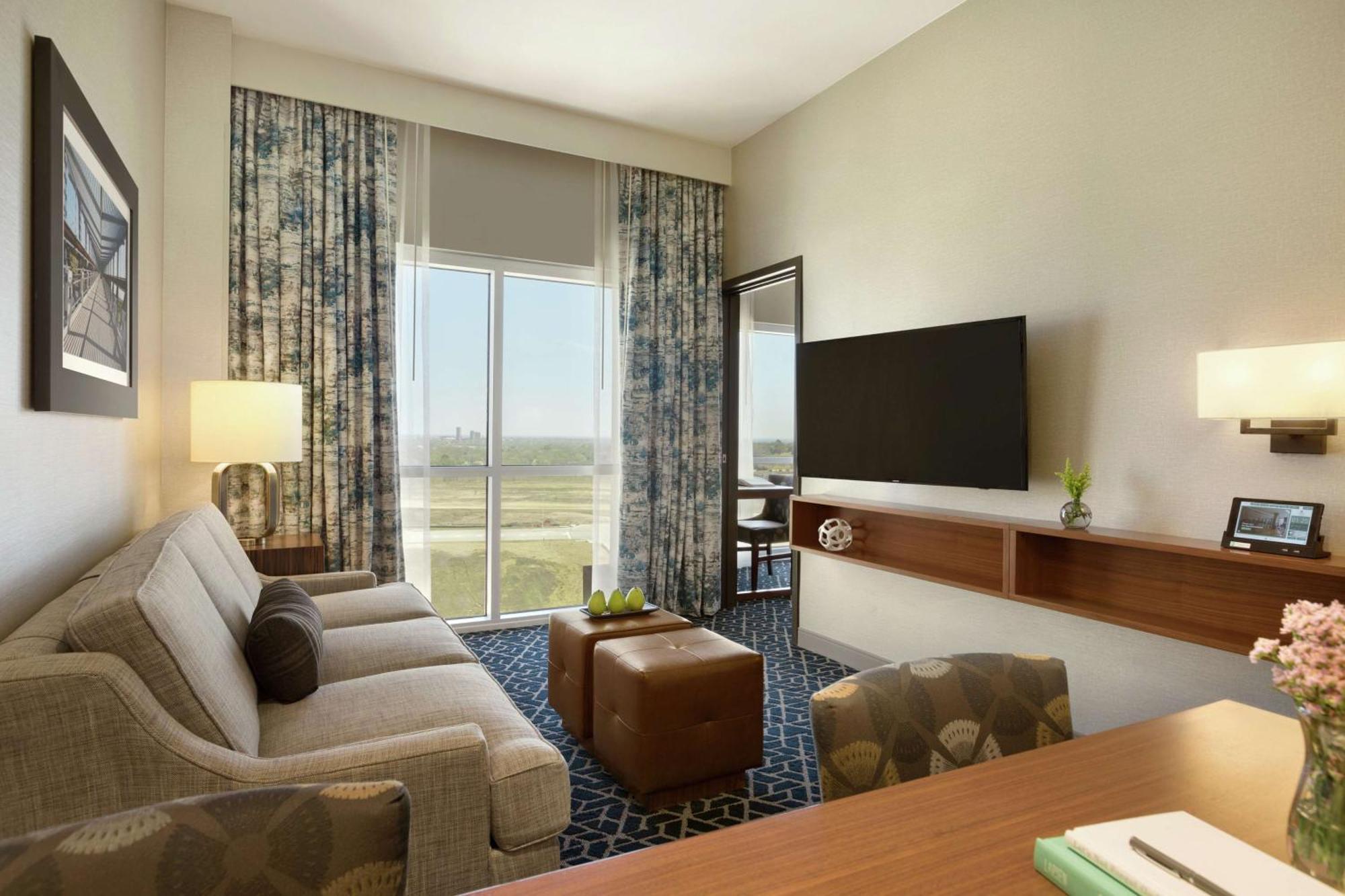 เอมบาสซี สวีท บาย ฮิลตัน เดนตัน คอนเวนชั่นเซ็นเตอร์ Hotel ภายนอก รูปภาพ