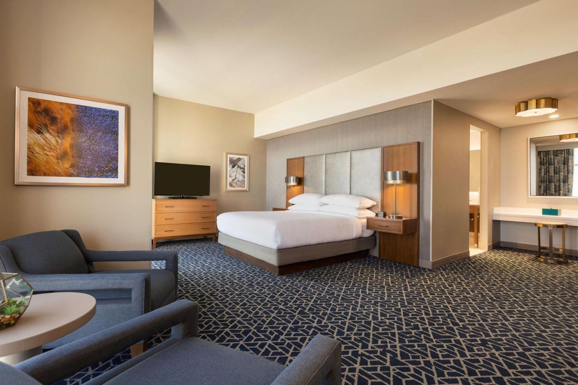 เอมบาสซี สวีท บาย ฮิลตัน เดนตัน คอนเวนชั่นเซ็นเตอร์ Hotel ภายนอก รูปภาพ